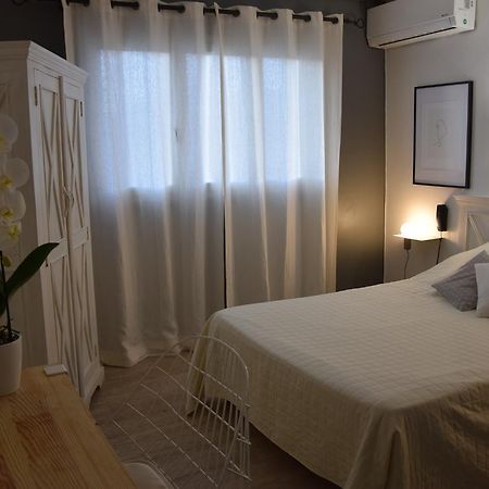 Hotel Le Grillon LʼÎle-Rousse エクステリア 写真