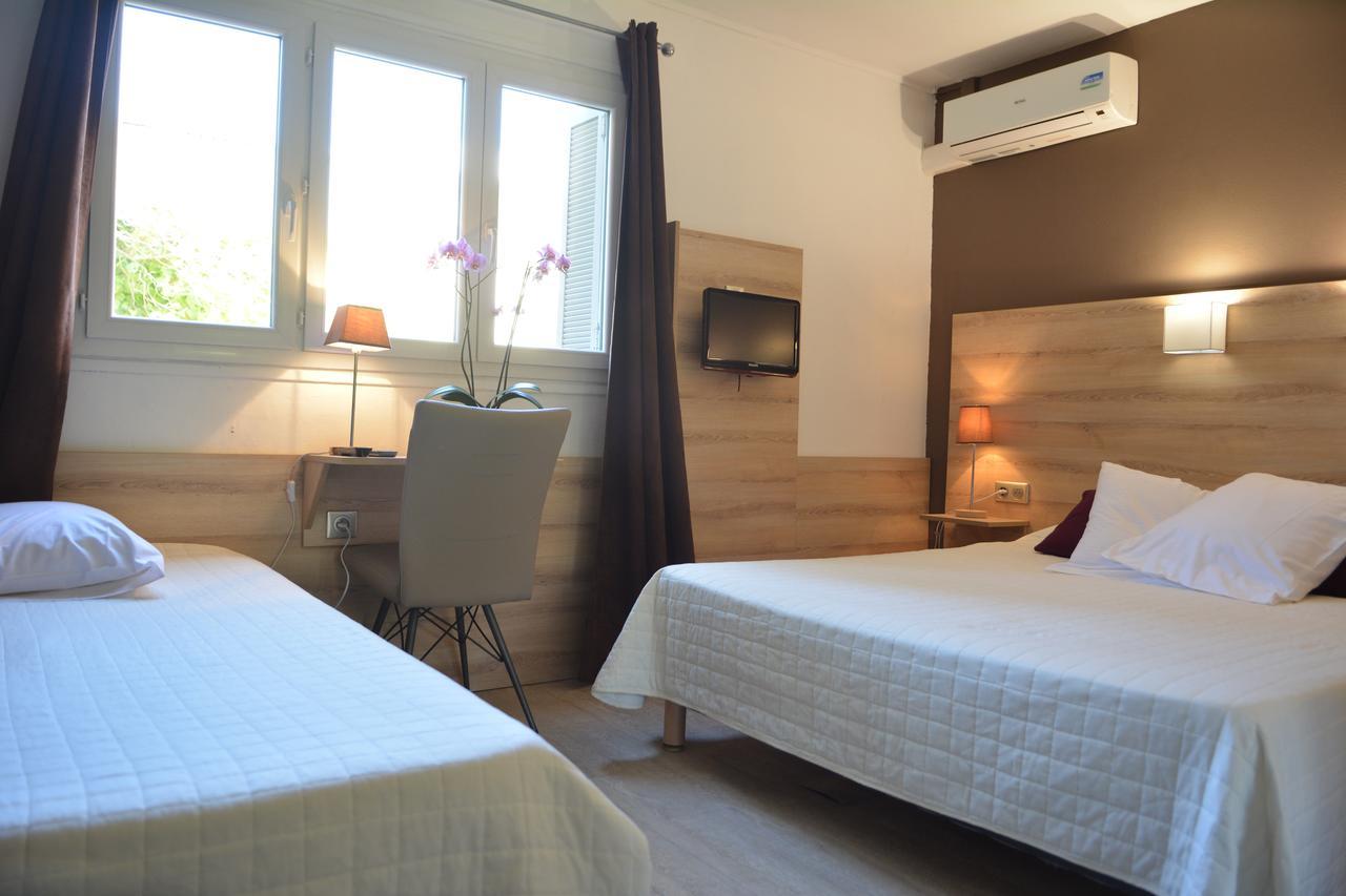 Hotel Le Grillon LʼÎle-Rousse エクステリア 写真